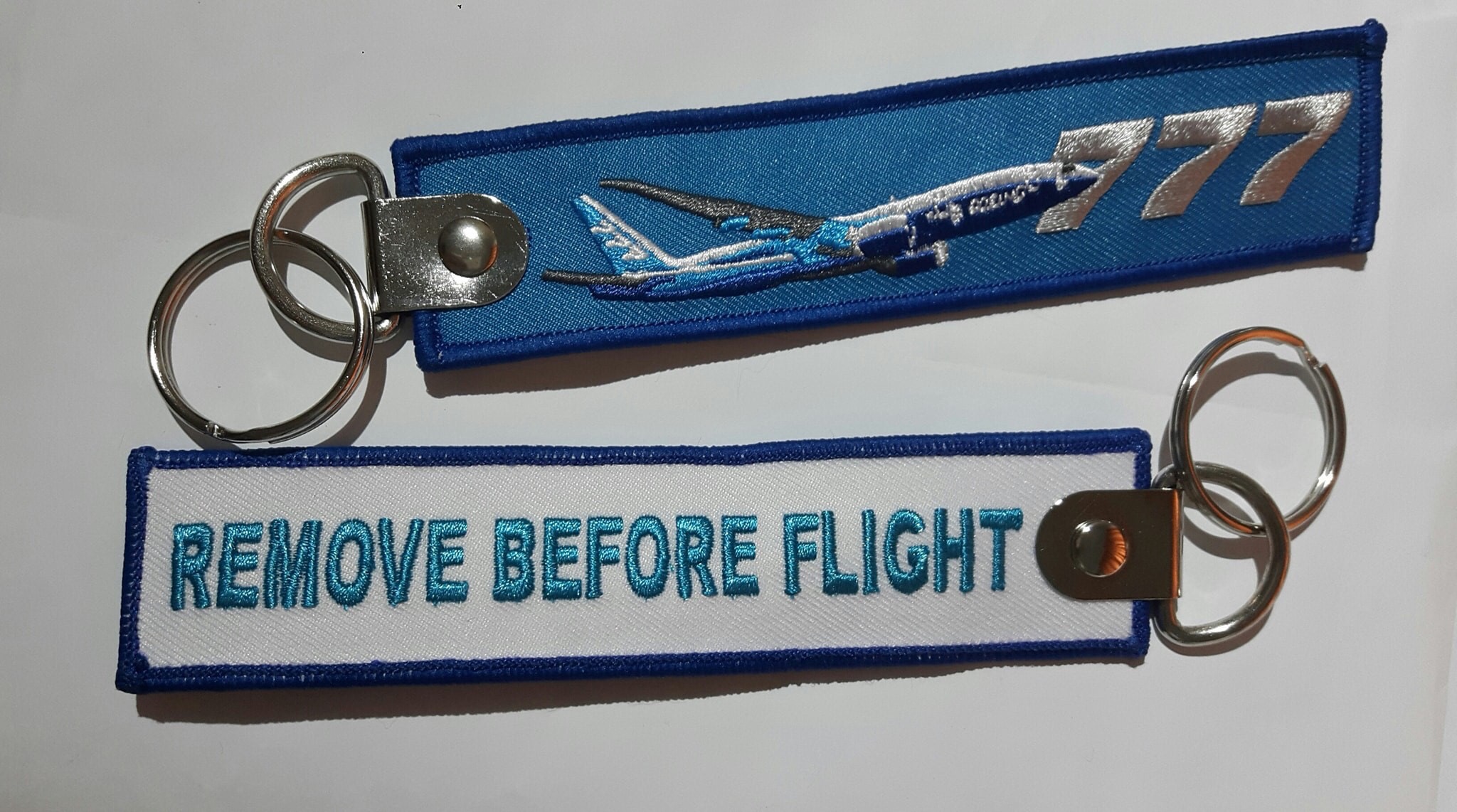 Boeing Carabiner Retractable Keychain